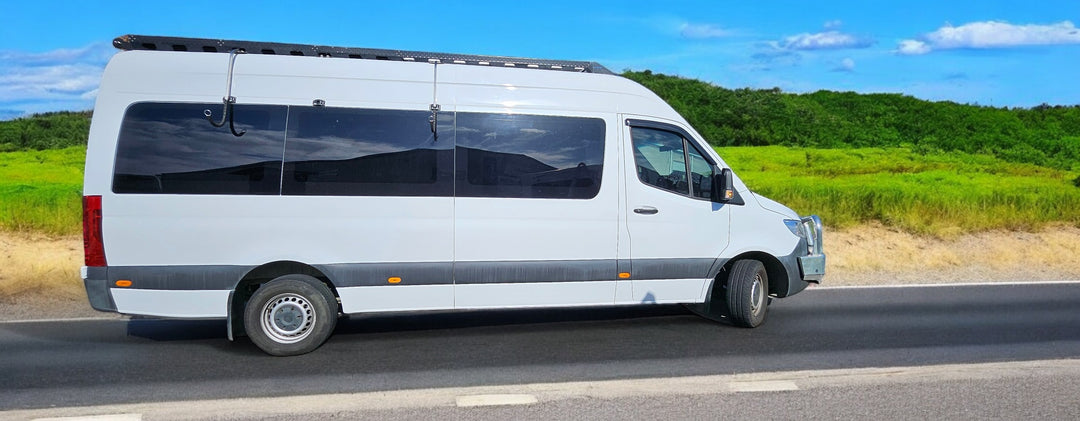 Motorhome roof rack for the long wheel base (for vehicles with a roof mount awnings)